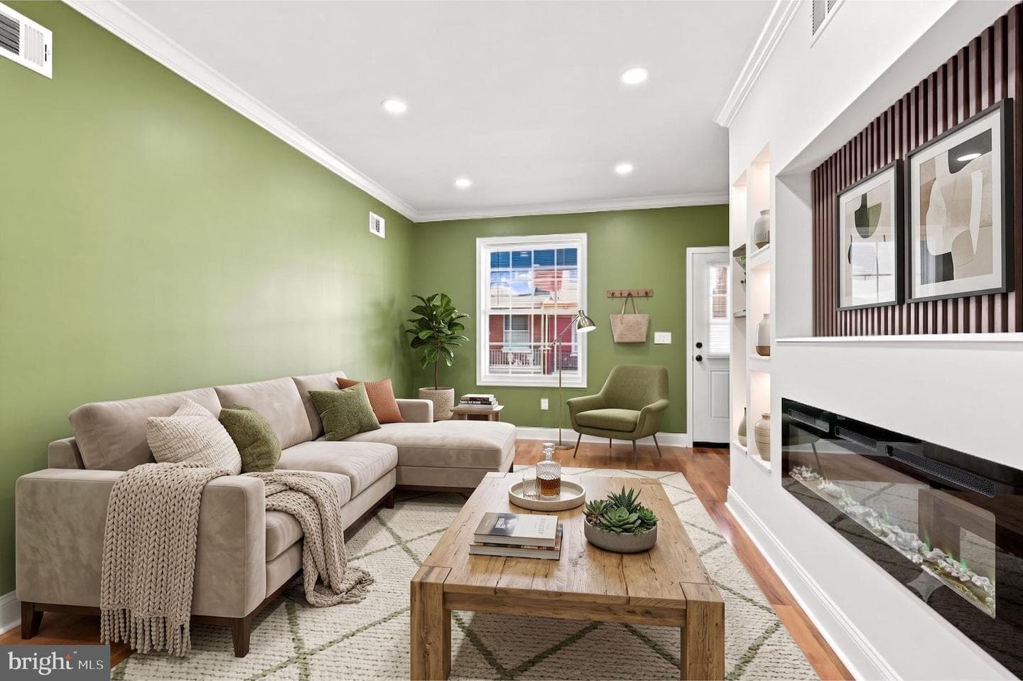 1620 S Yewdall Street photo 8