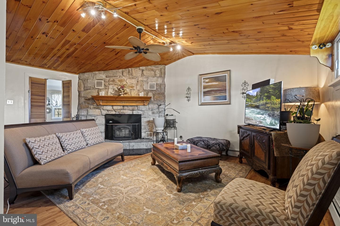 896 Pine Hill Rd photo 14