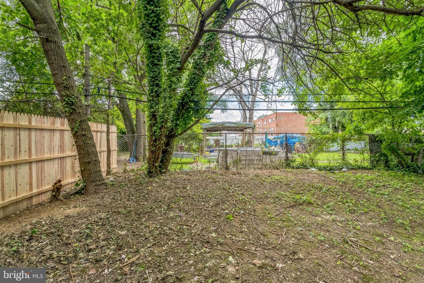 5734 Harbison Ave photo 29