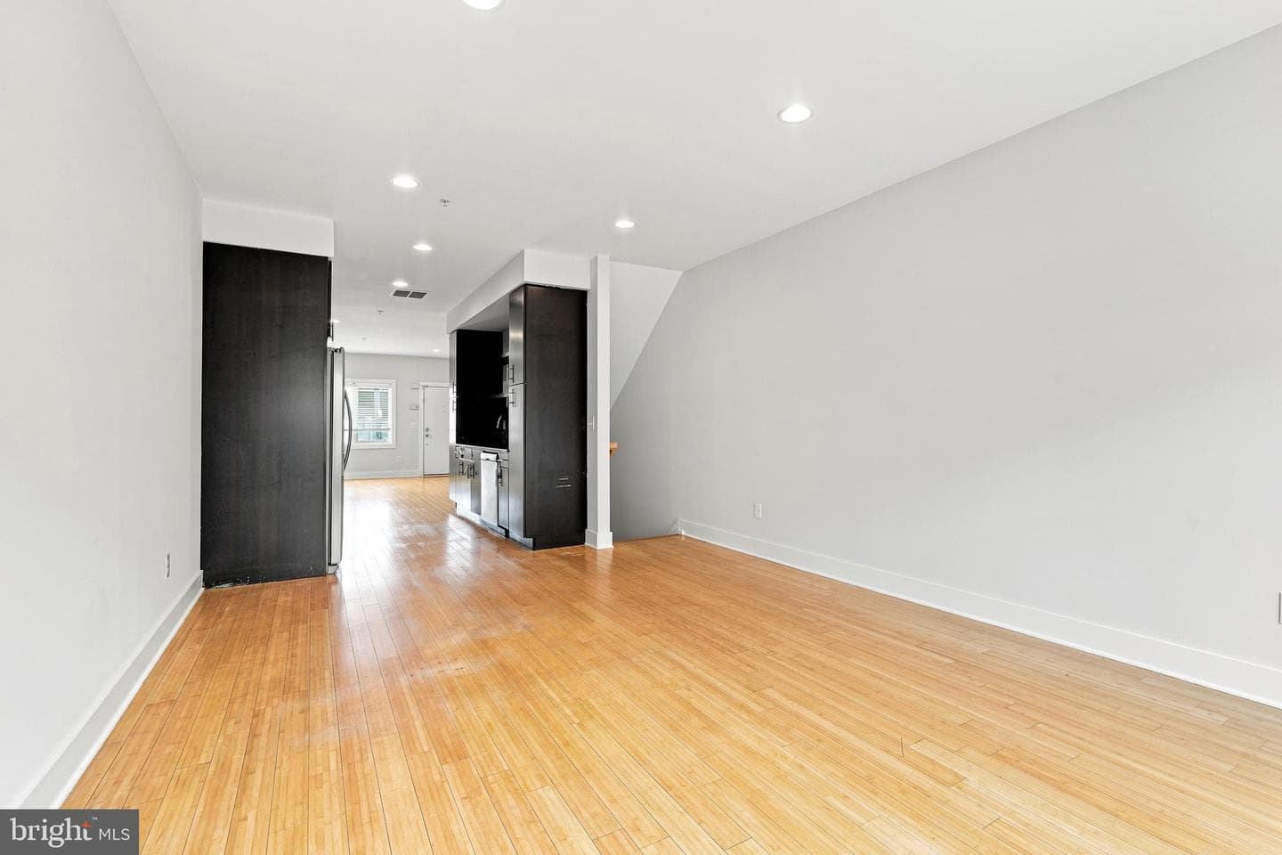 2022 Trenton Avenue photo 10