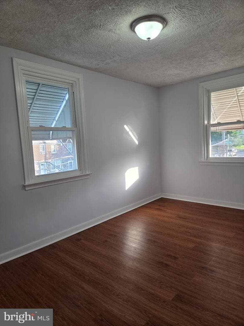 4544 Robbins Street photo 17