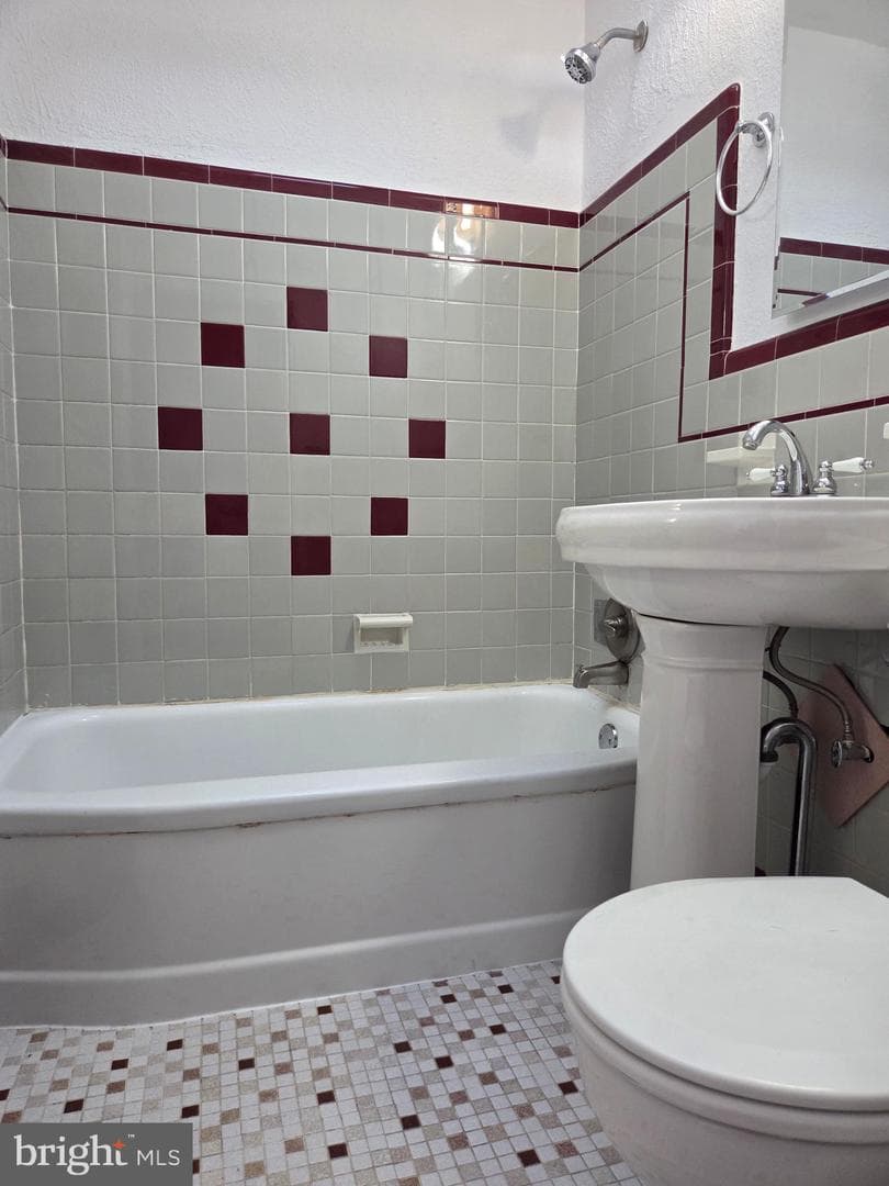 4544 Robbins Street photo 24