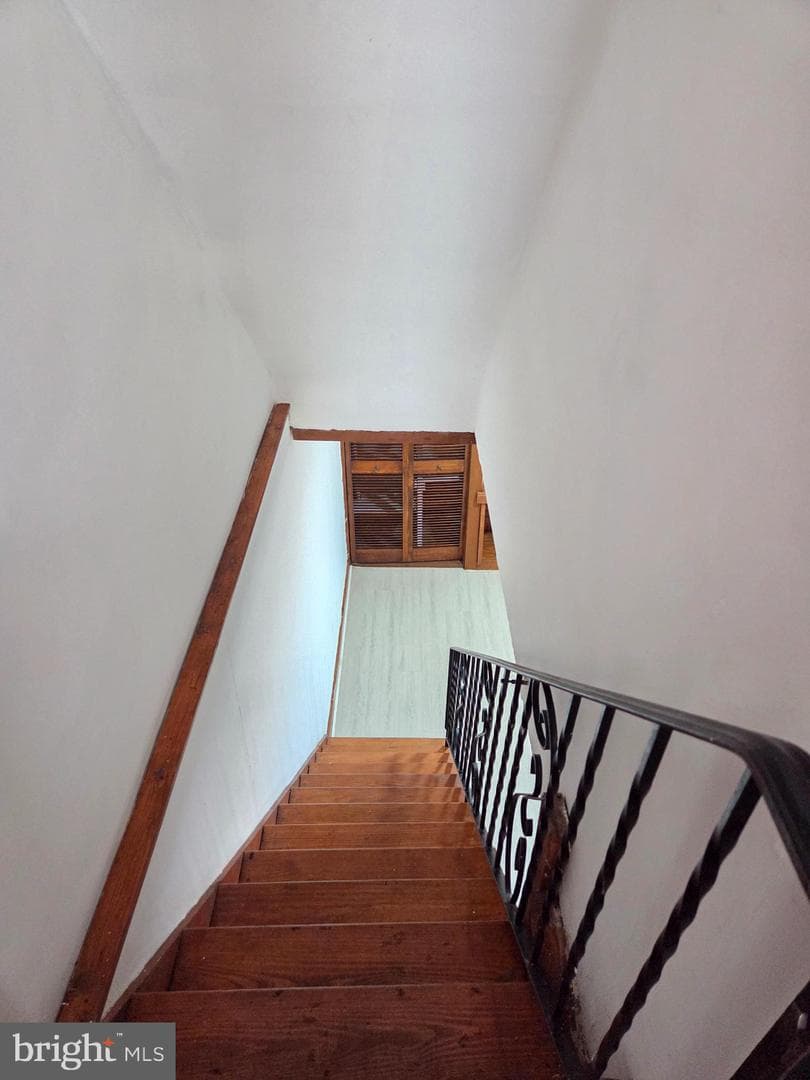 4544 Robbins Street photo 28