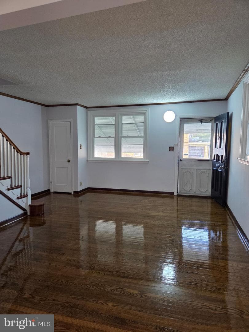 4544 Robbins Street photo 7