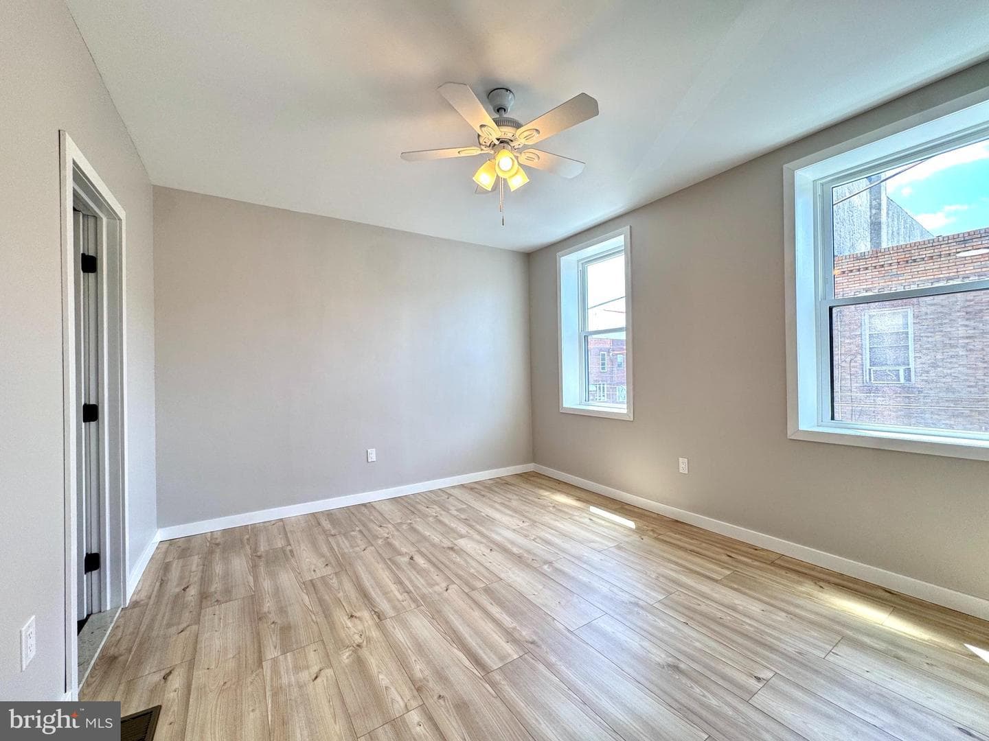 2251 S Hicks Street photo 13