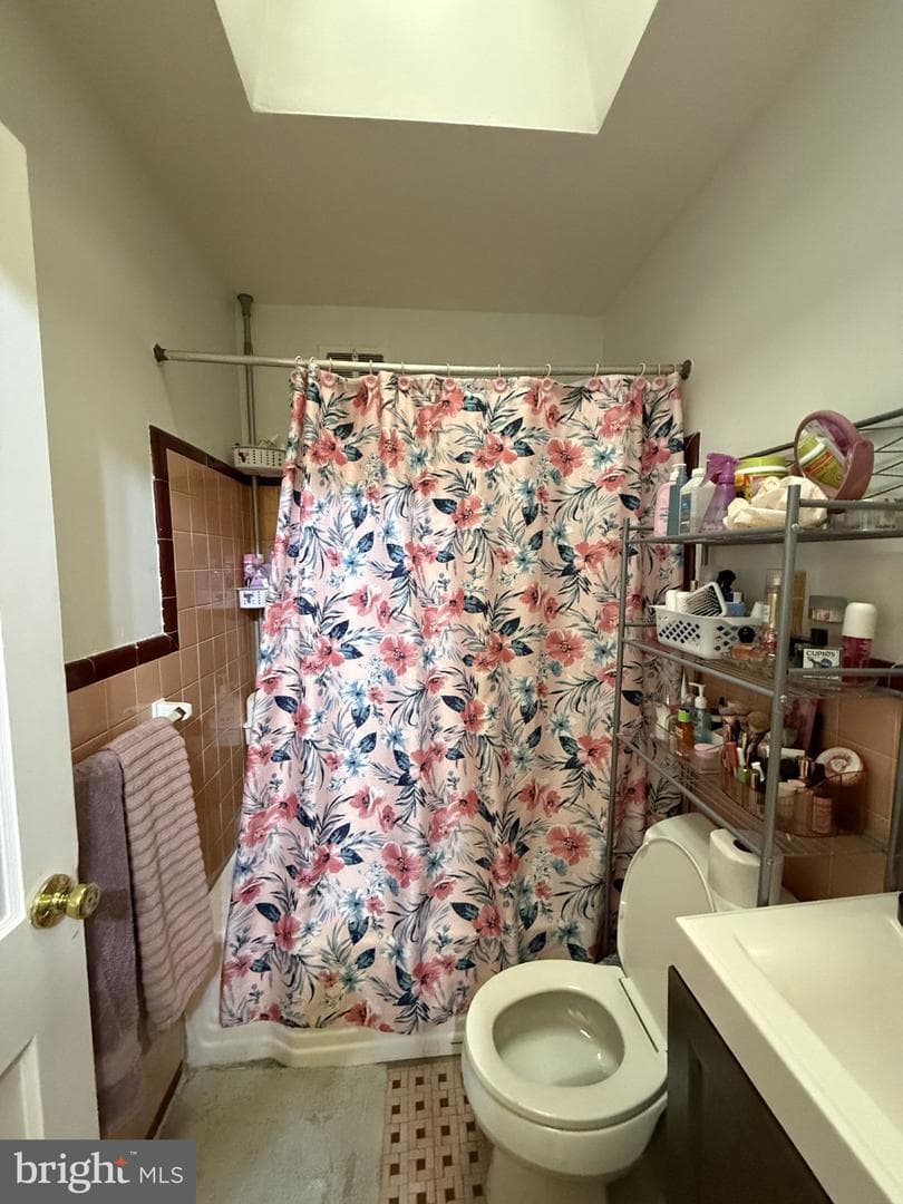 3142 Levick St photo 9