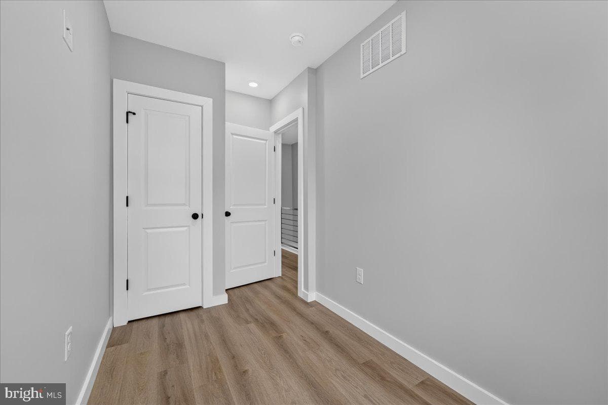 4929 Ogden Street photo 26
