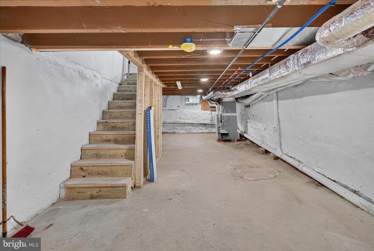 4929 Ogden Street photo 29