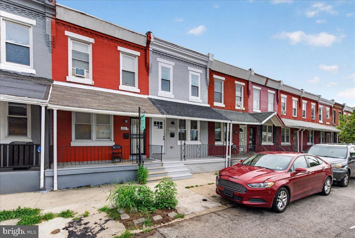 4929 Ogden Street photo 3