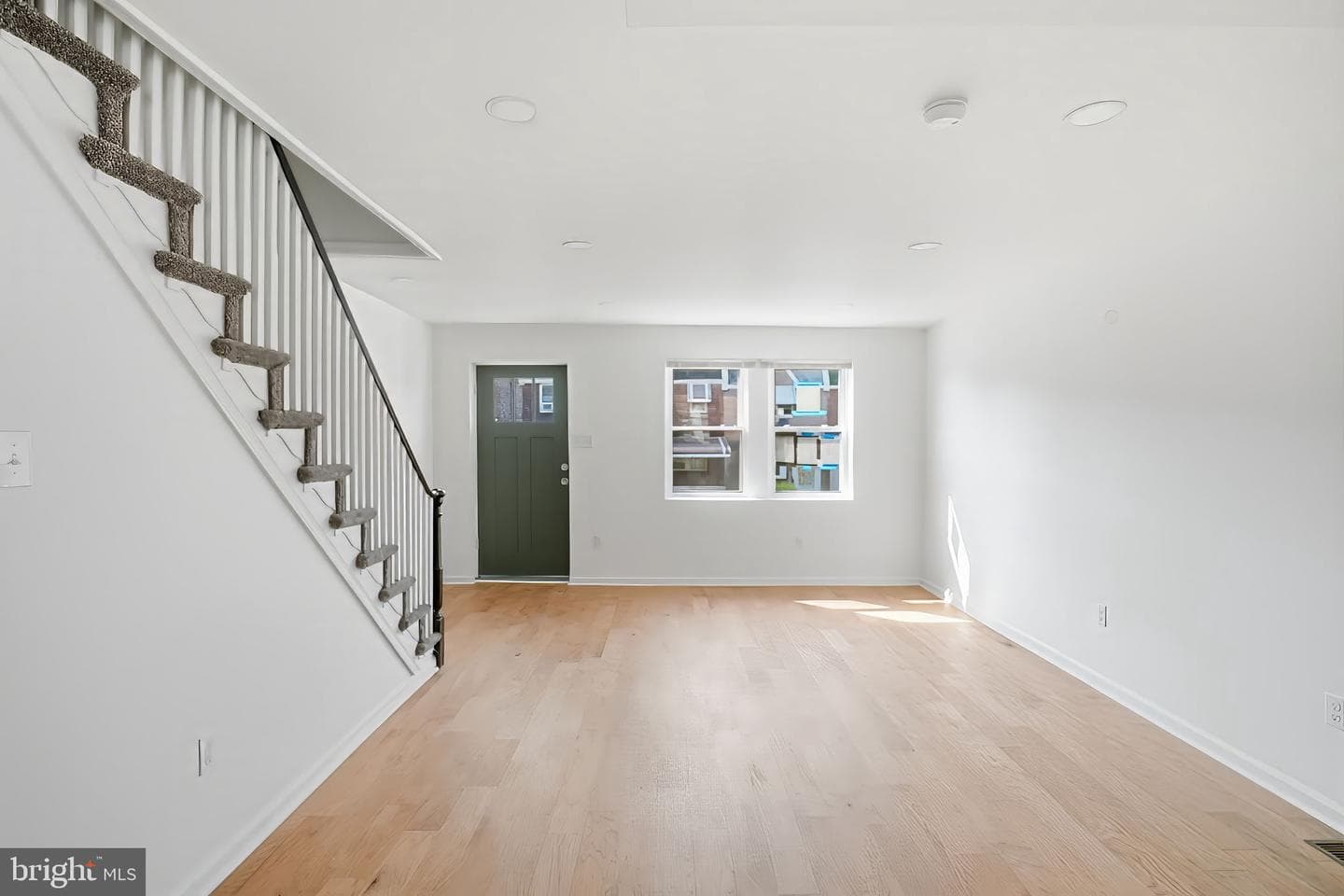 5544 Windsor Street photo 13