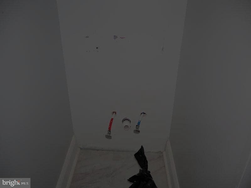 2113 N Woodstock Street photo 8