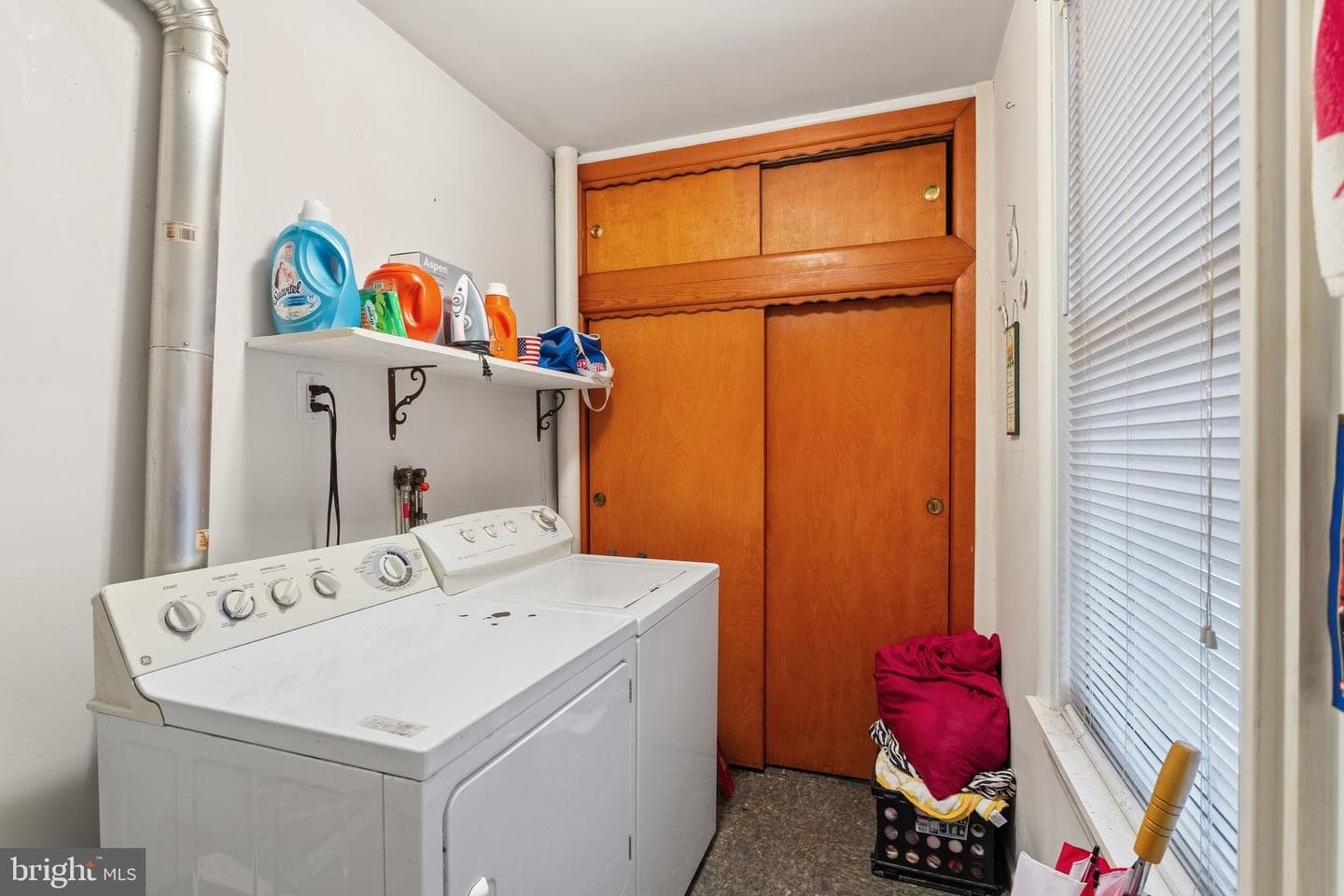 4345 Almond Street photo 8