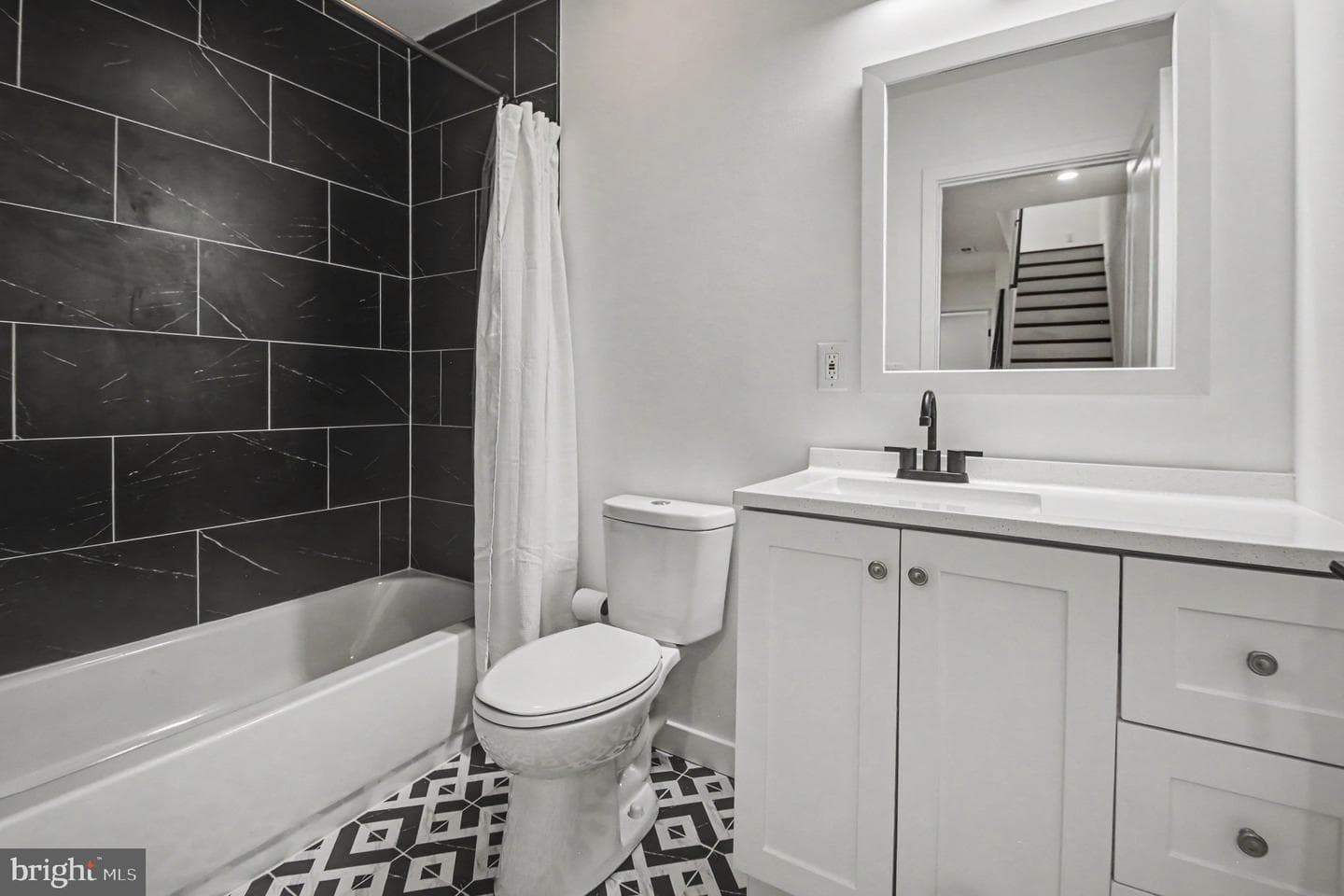 3217 Chatham Street photo 25