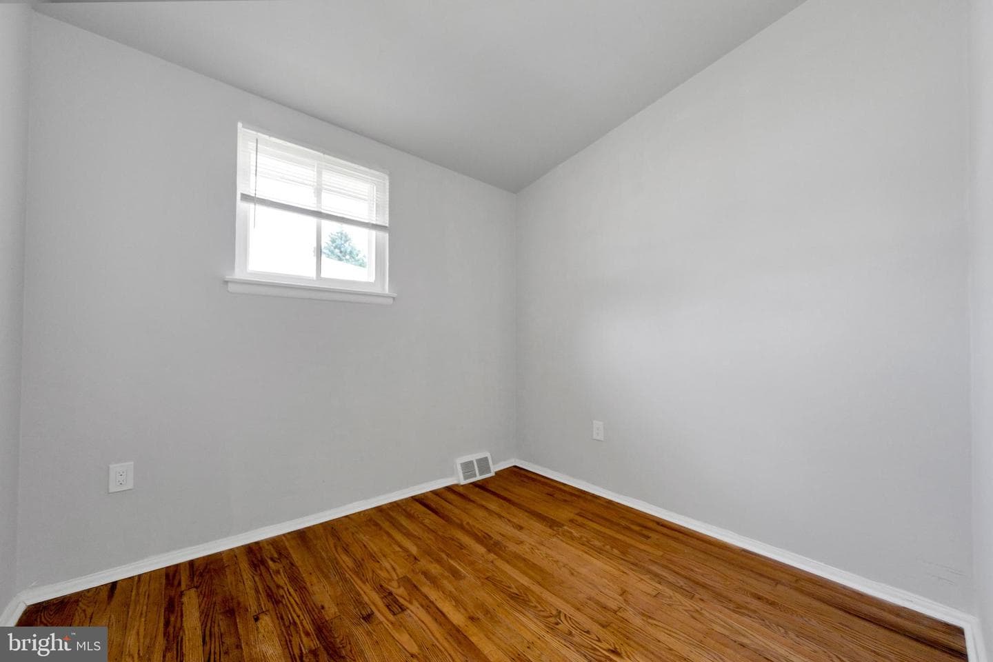 2620 Sperry Street photo 12