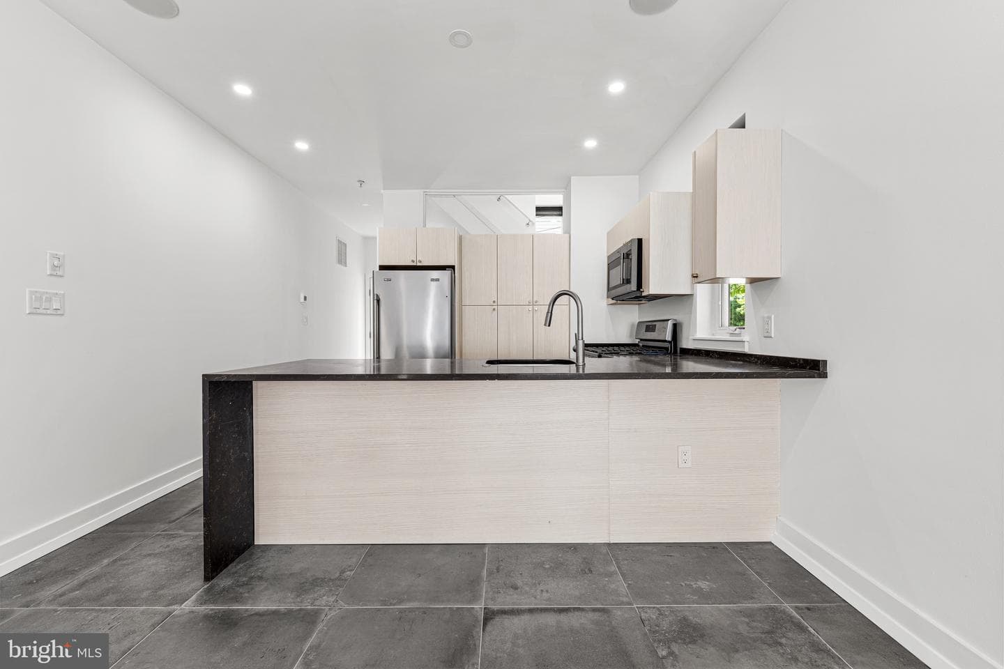 2300 E Dakota Street photo 6