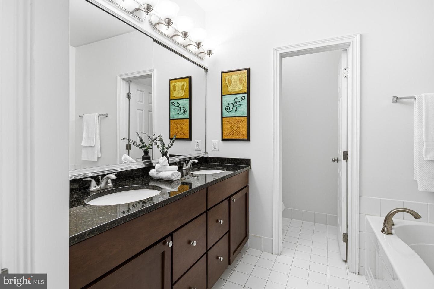 606 Admirals Way photo 12