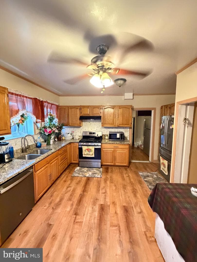 4725 Rosehill Street photo 9
