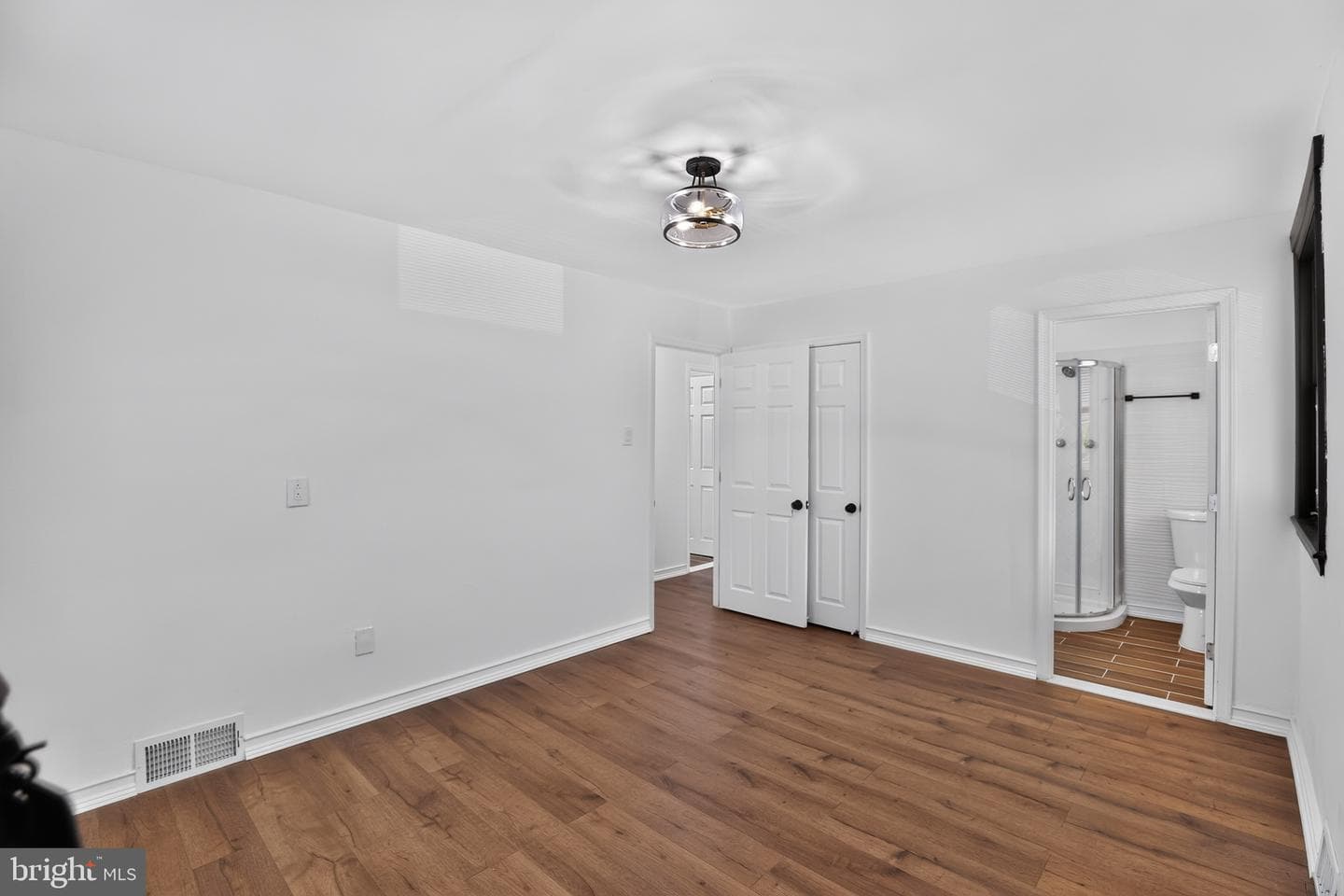 601 Colebrook Road photo 16