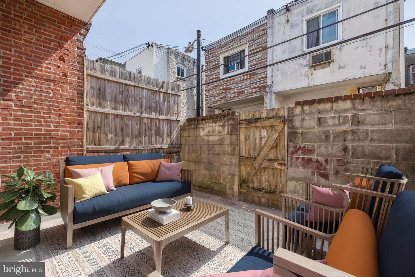 2107 S Garnet Street photo 13