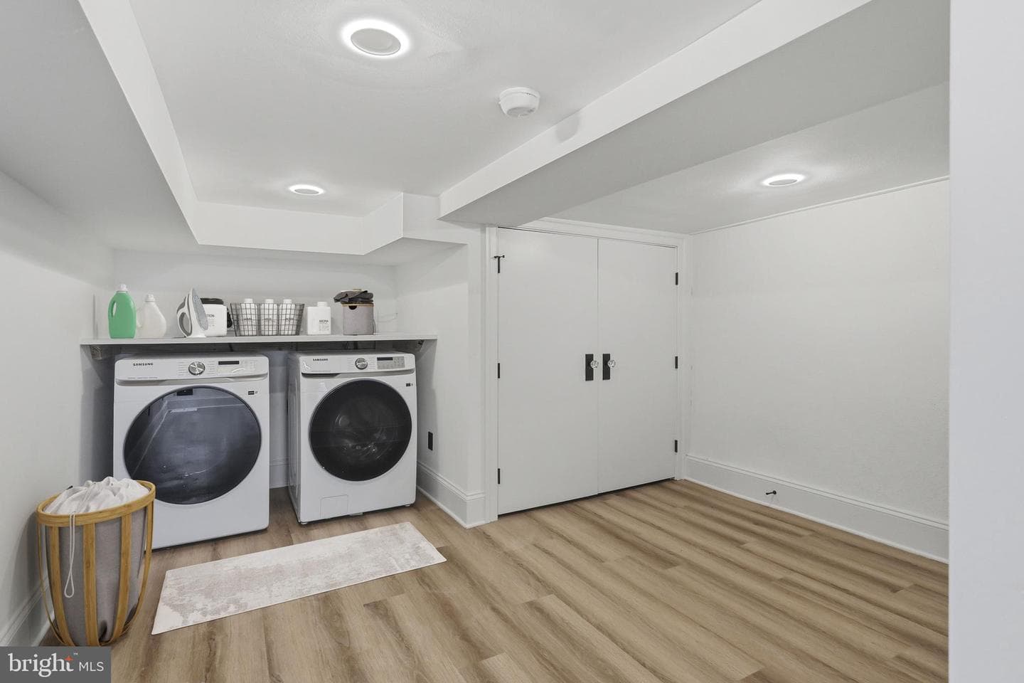200 E Hortter Street photo 32