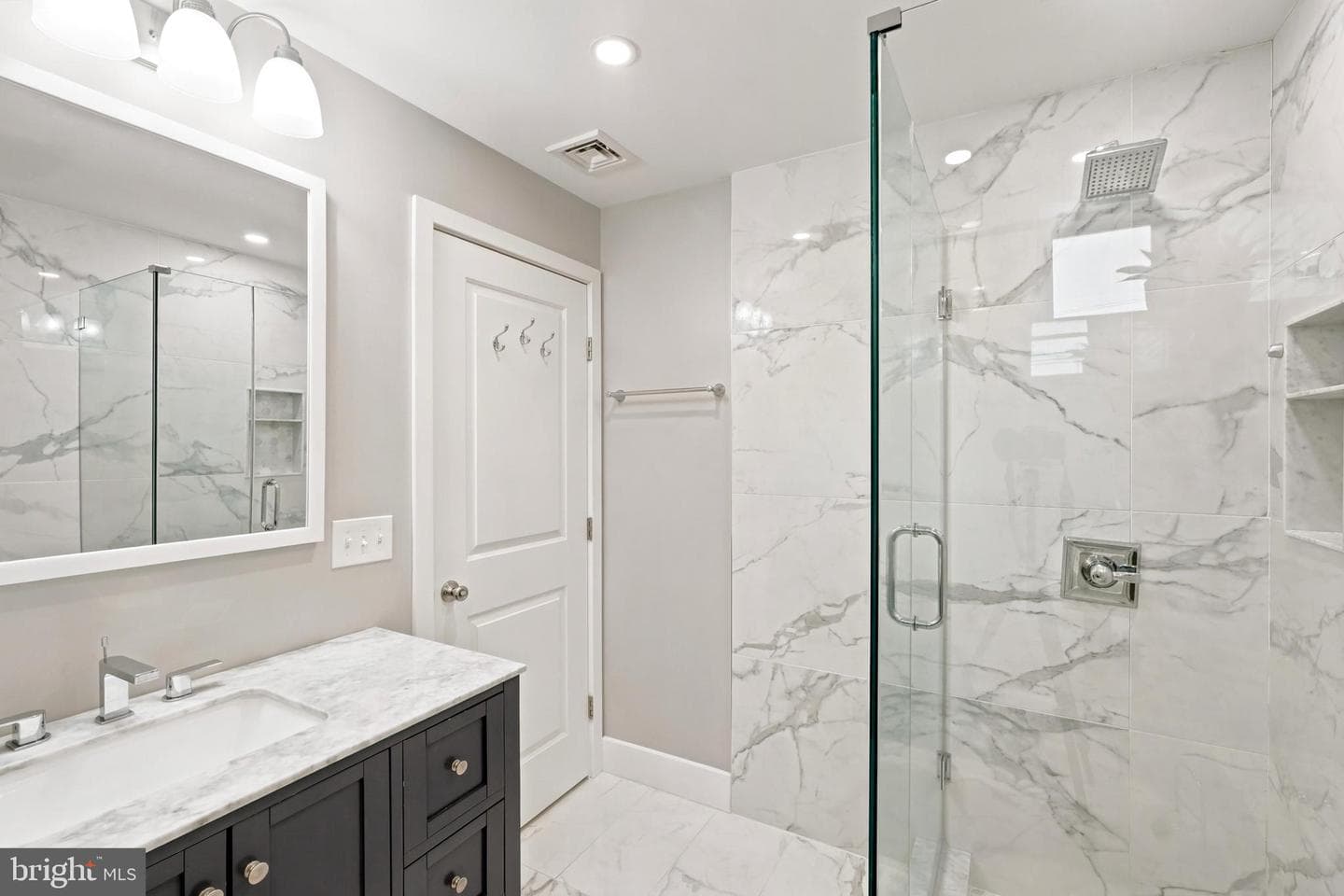 2513 S Clarion Street photo 20