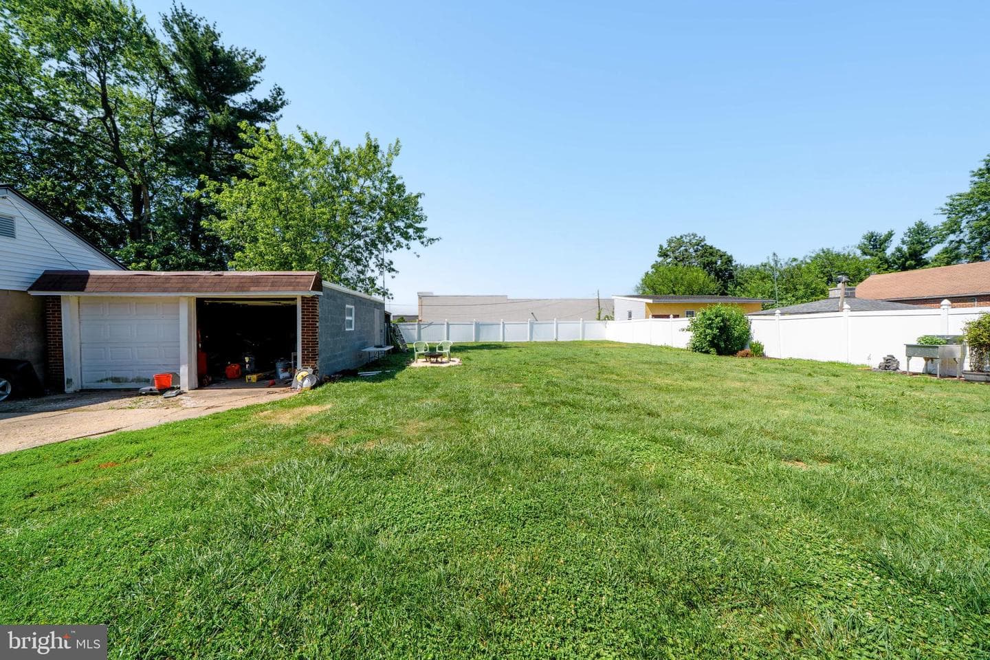 2224 Faunce Street photo 32