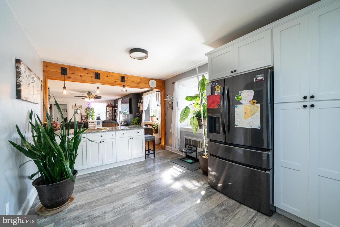 2224 Faunce Street photo 6