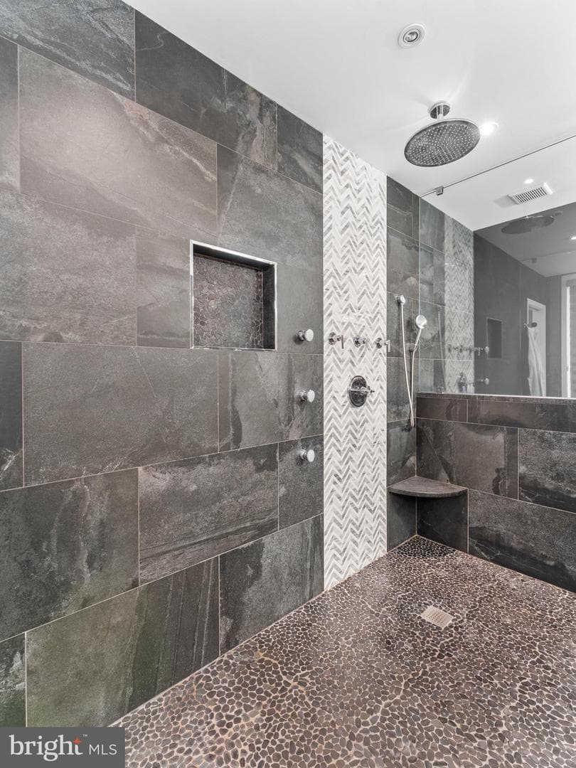822 N American Street #6 photo 32