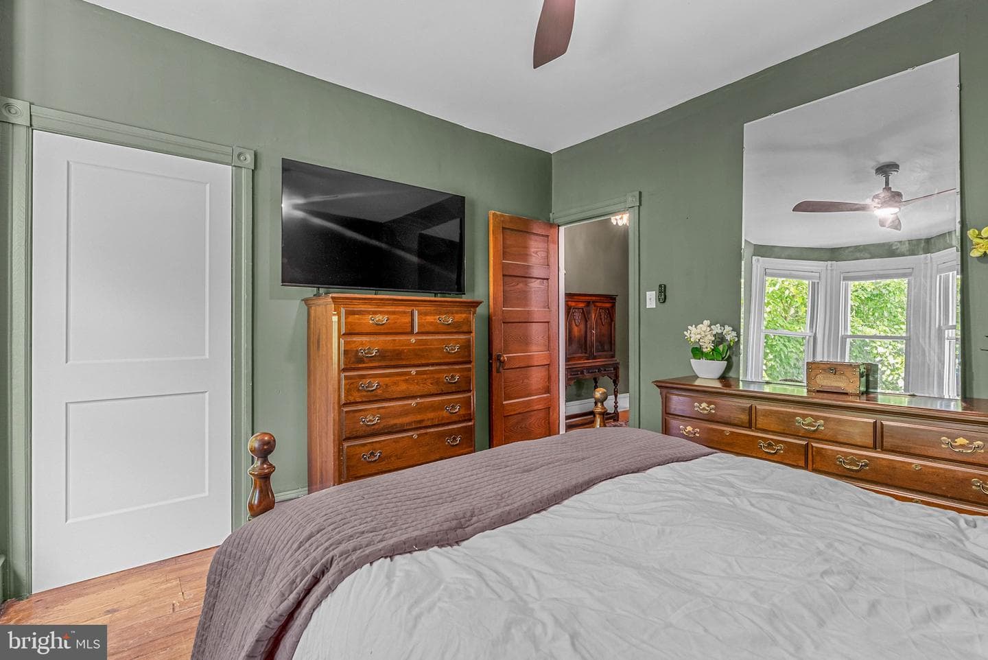 558 Jamestown Street photo 30