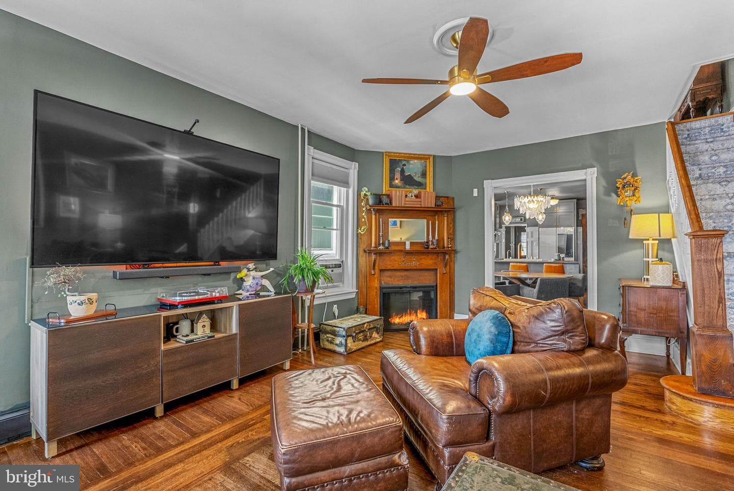 558 Jamestown Street photo 6