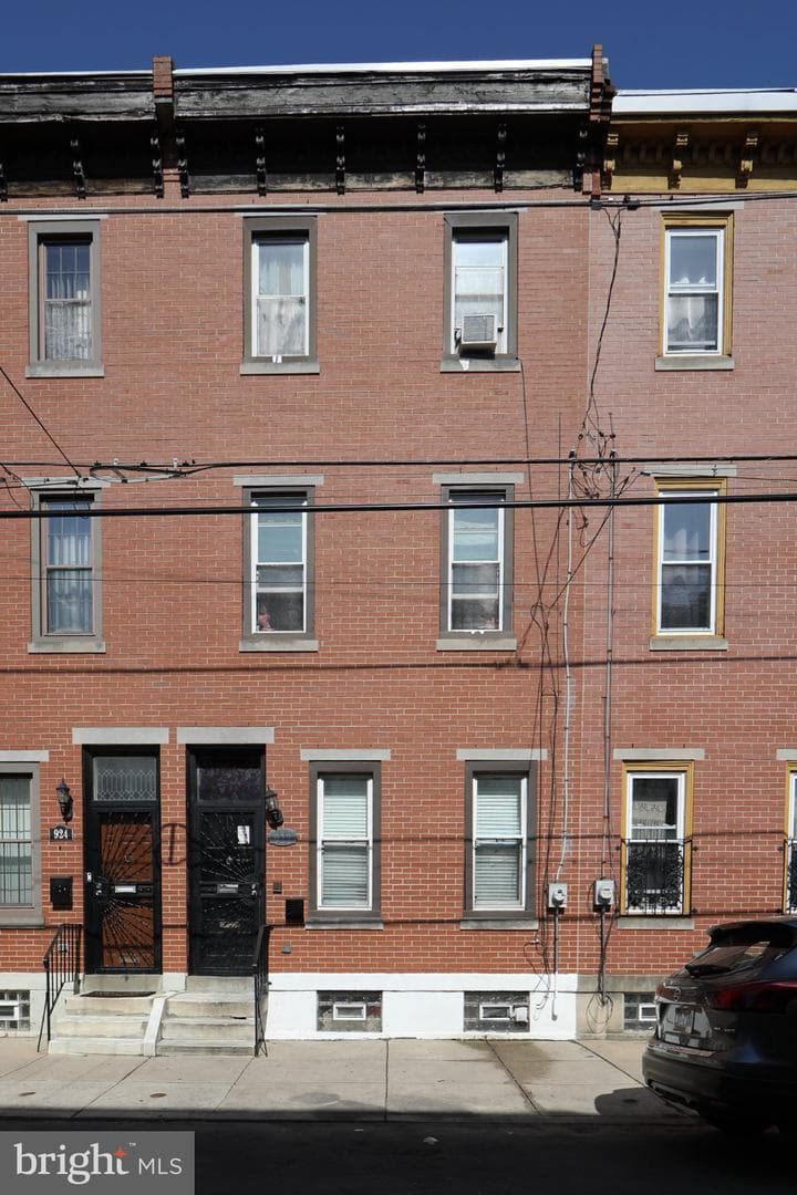 922 S 18th Street photo 5