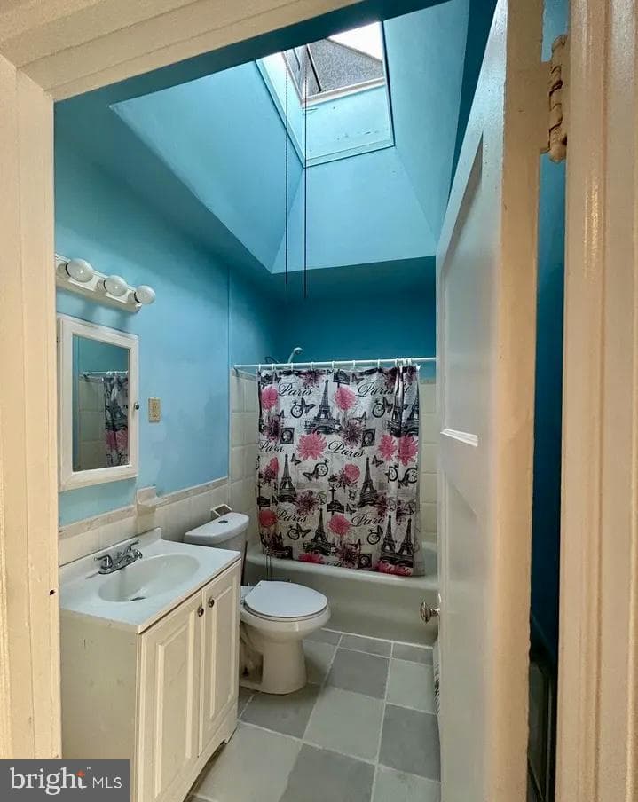 5834 Beaumont Avenue photo 12