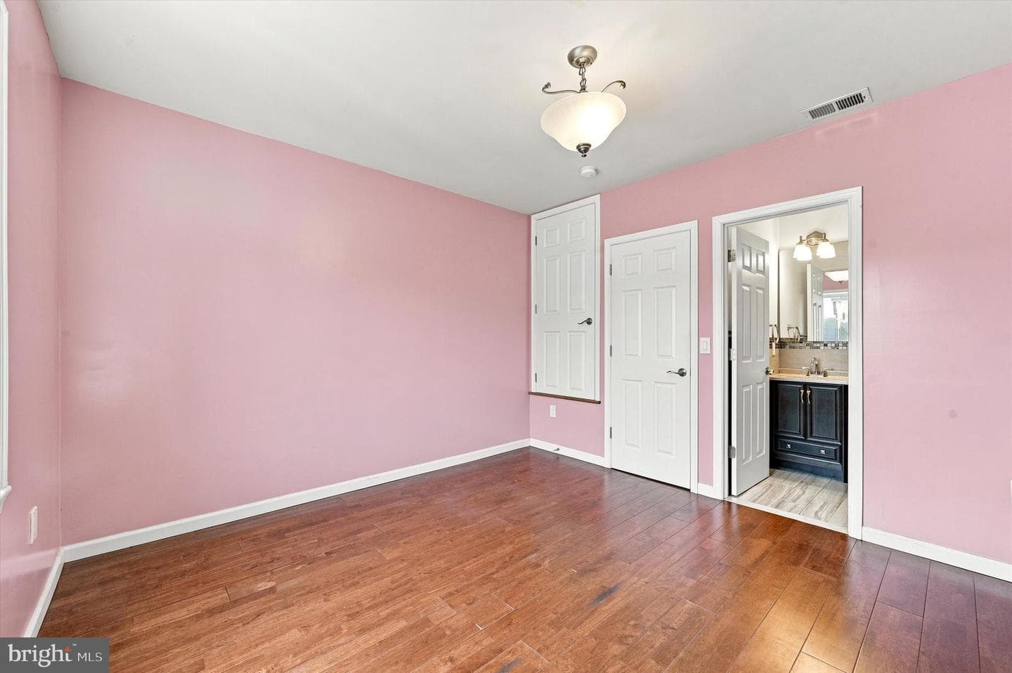 519 Dudley Street photo 22