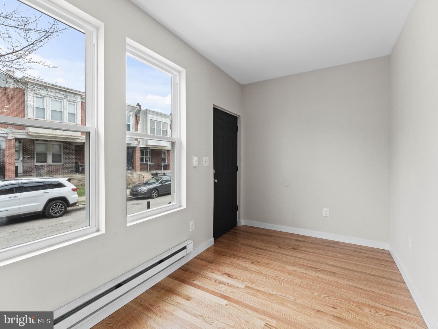 5812 N American Street photo 5