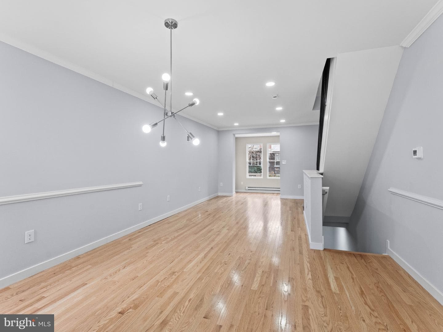 5812 N American Street photo 9