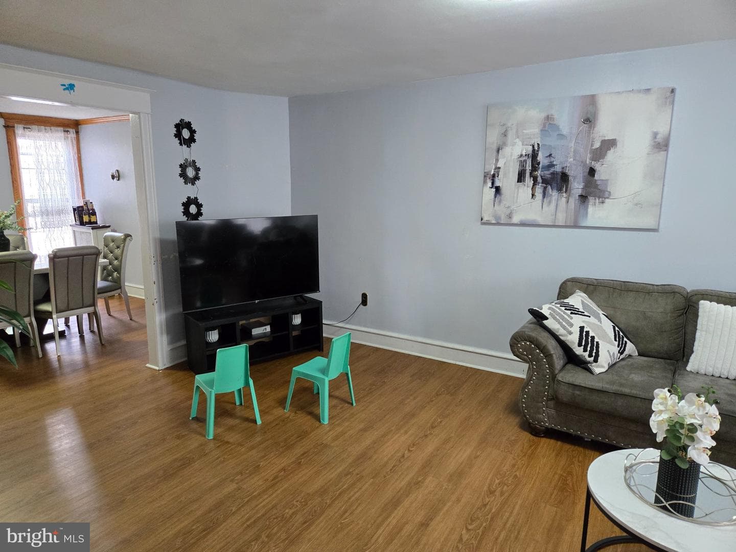 3355 Princeton Avenue photo 3