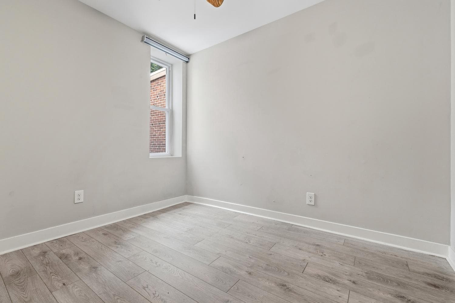 57 E Hortter Street photo 16