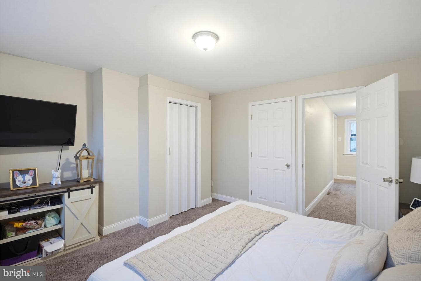 715 Emily Street photo 22