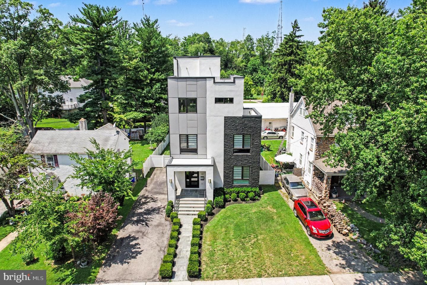 480 Evergreen Avenue photo 43