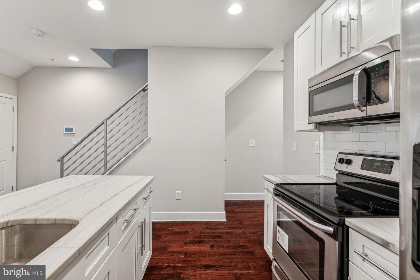 1238 N 6th Street #a photo 3