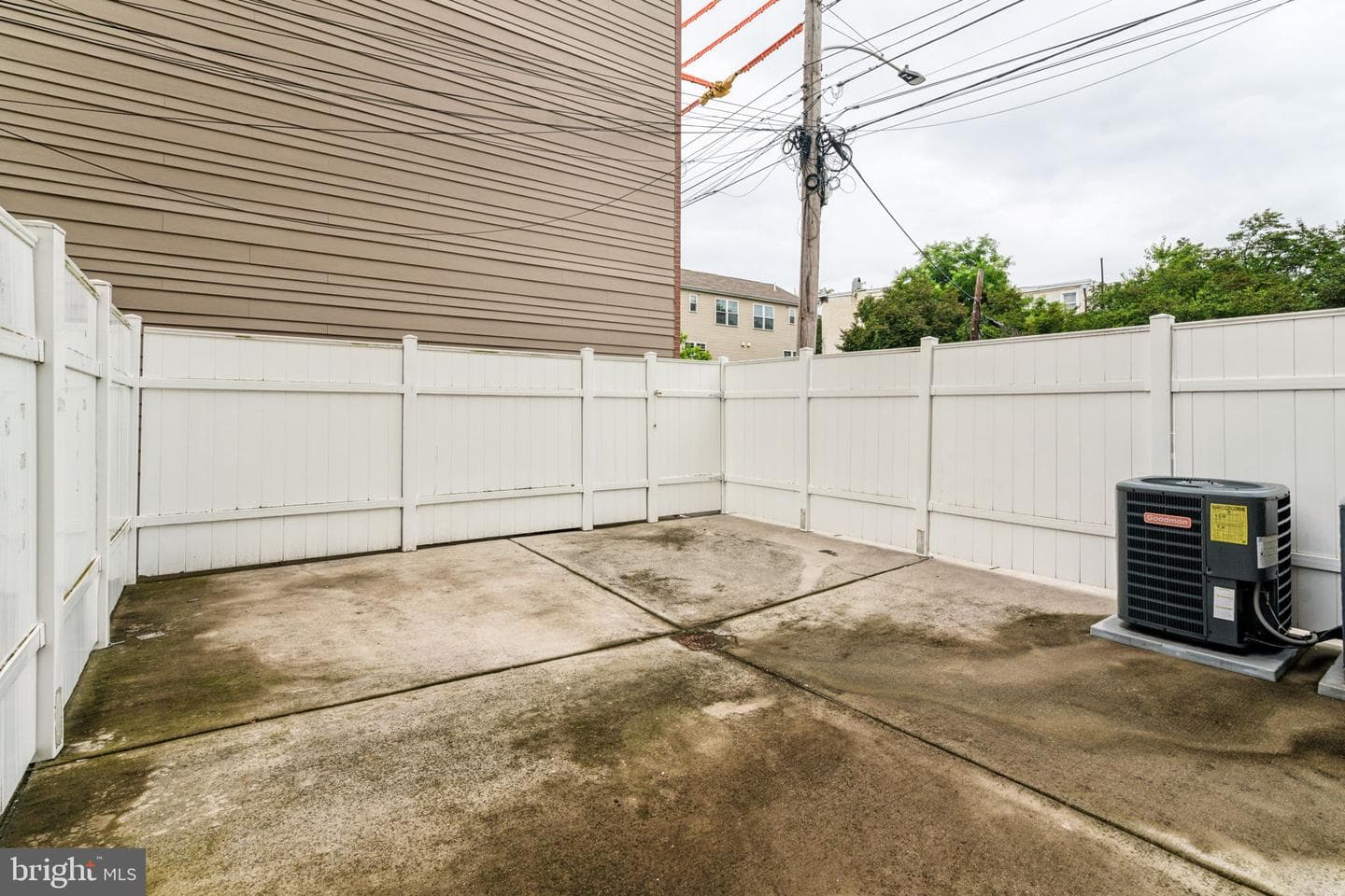 1238 N 6th Street #a photo 32