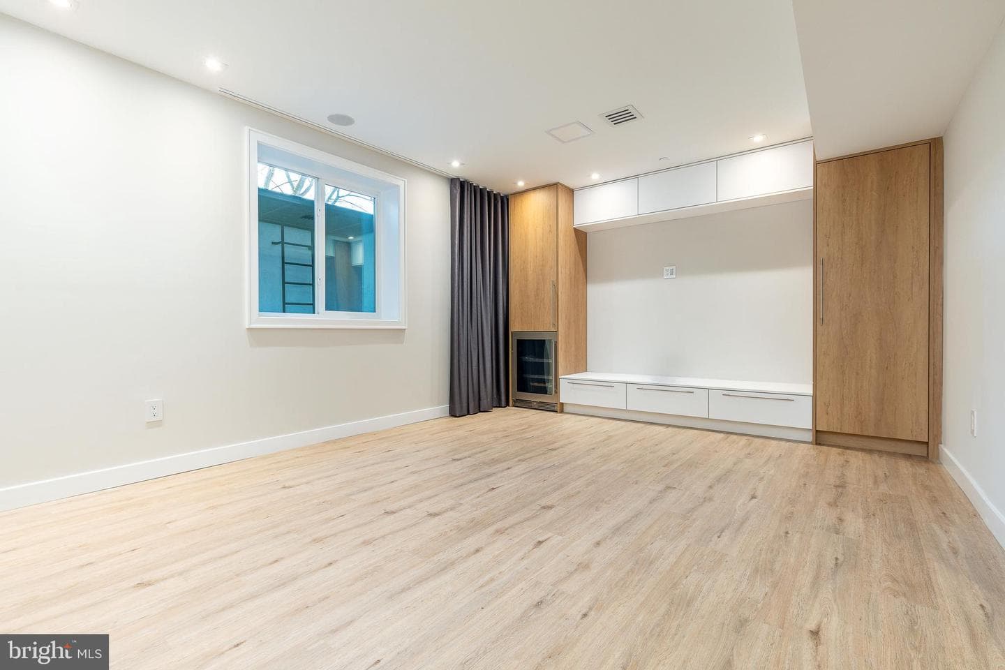 252 Gates Street photo 17