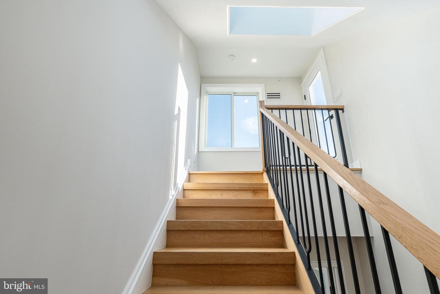 252 Gates Street photo 59