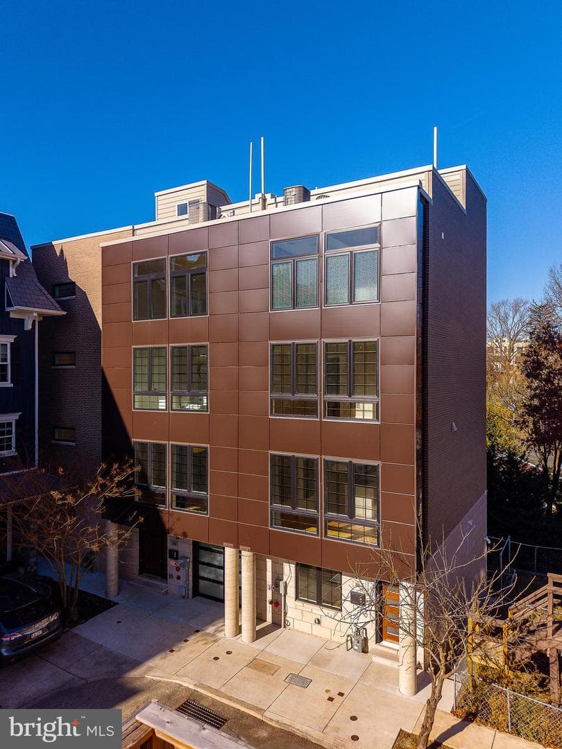 252 Gates Street photo 69