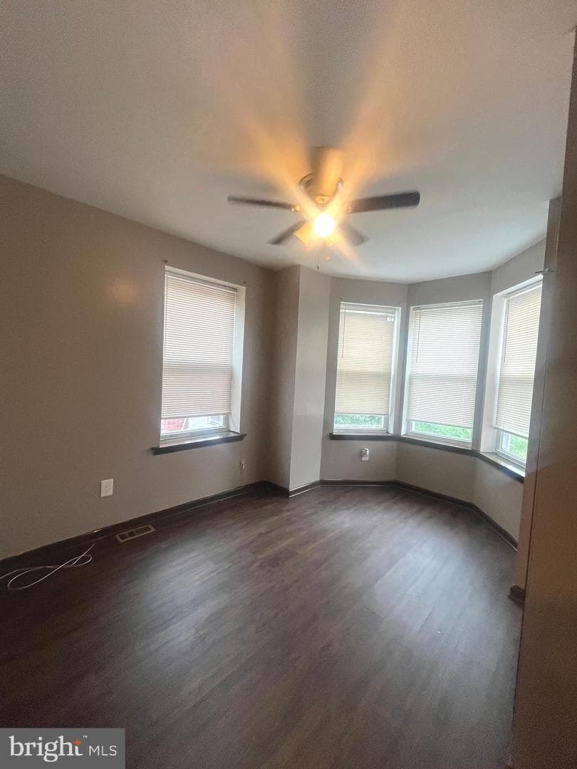 1109 W Silver Street photo 31