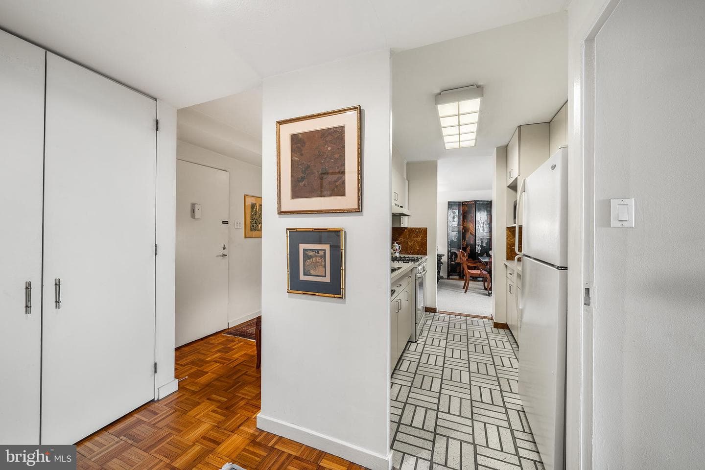 604 S Washington Square #1905 photo 19