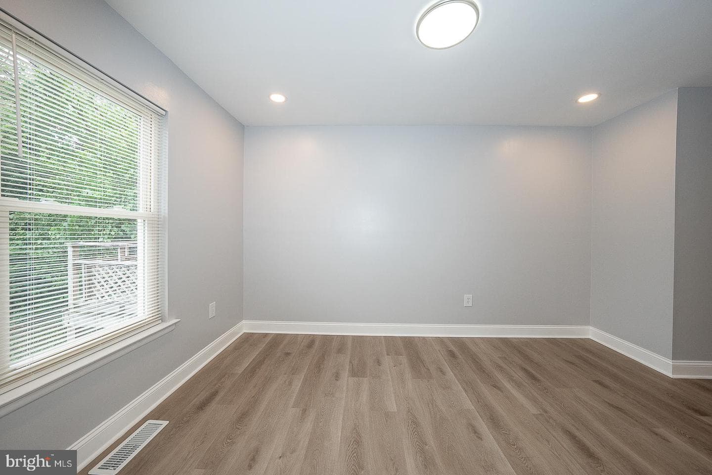 8122 Lindbergh Boulevard photo 20