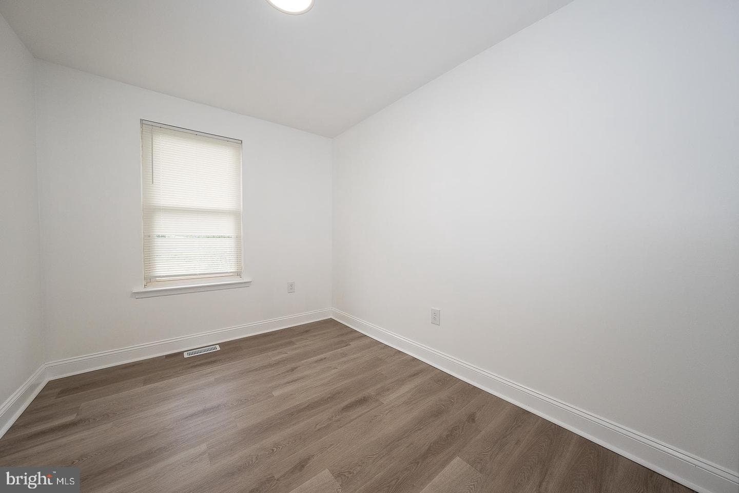 8122 Lindbergh Boulevard photo 32