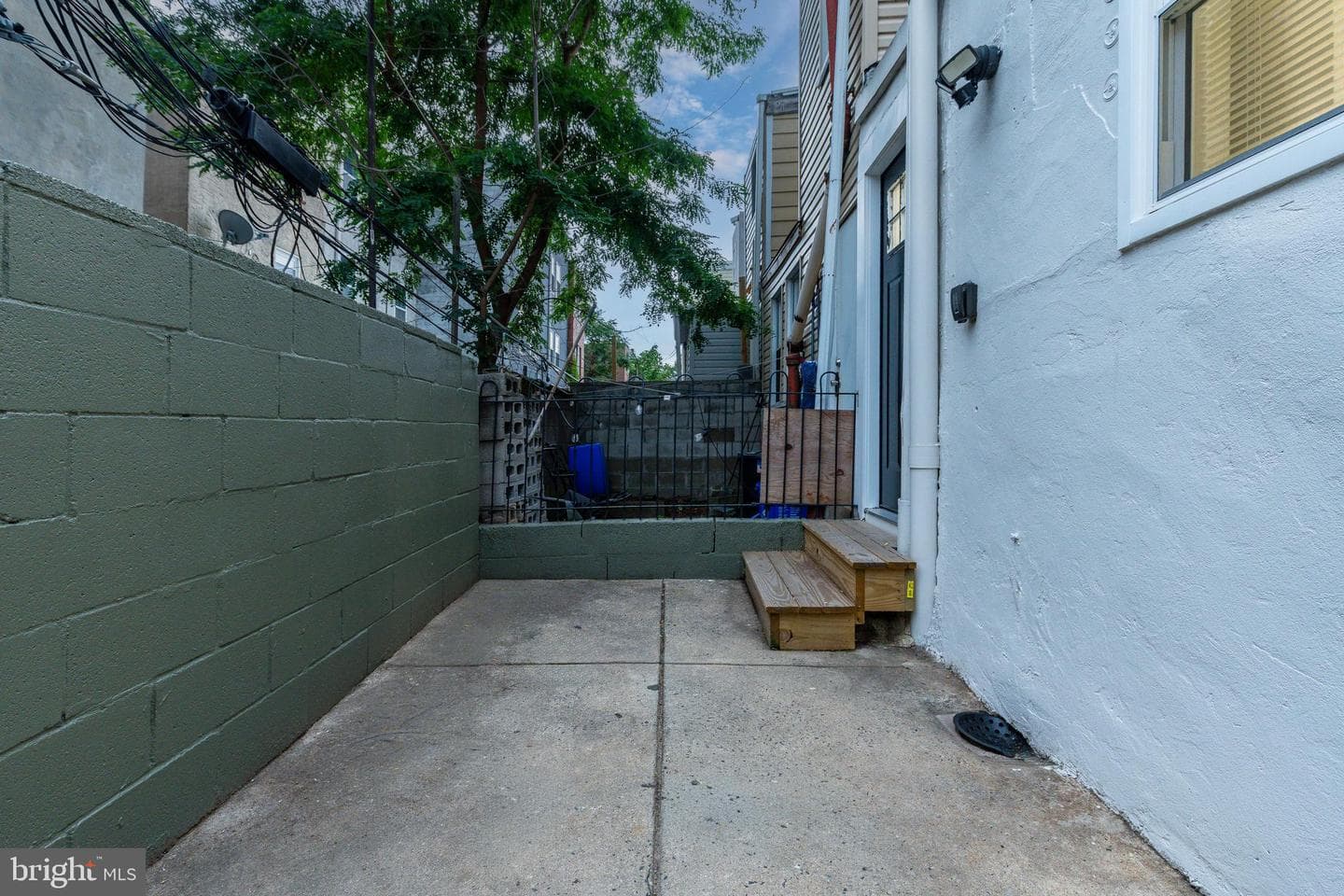 2001 S Mildred Street photo 18