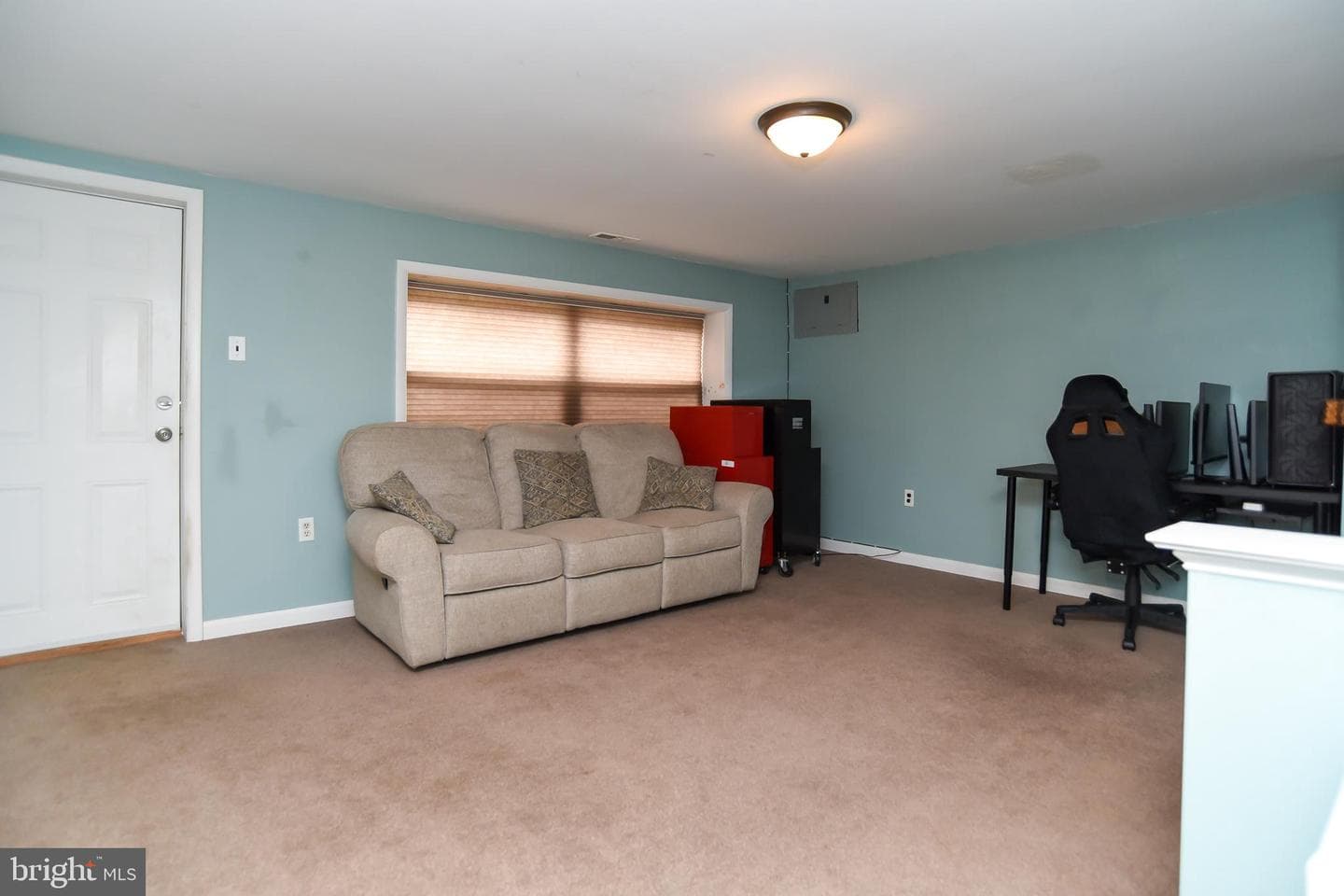12323 Dunks Ferry Road photo 10